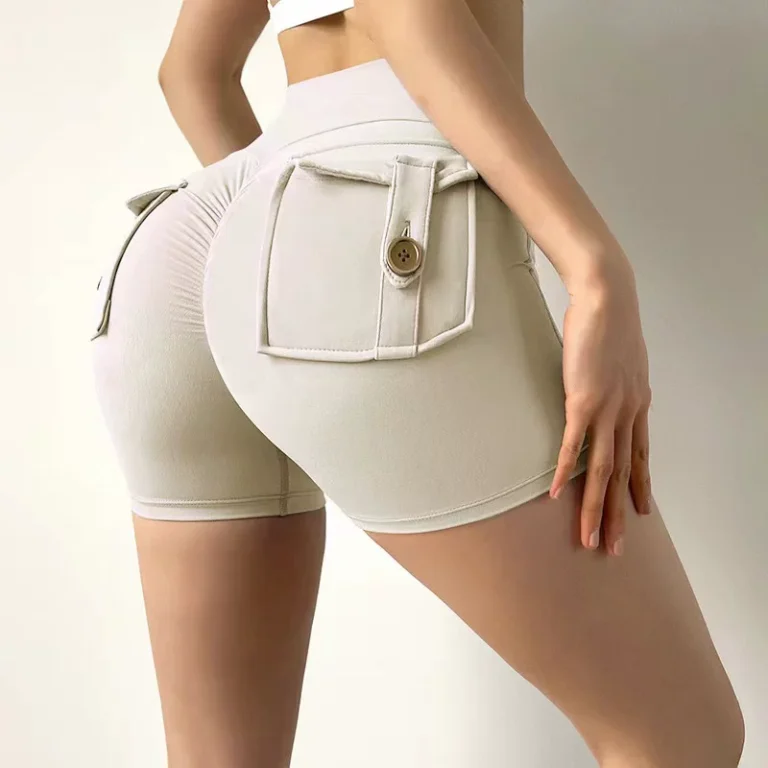 Qinelle cream white pocket butt-lifting shaper shorts with high waist and back pocket detail