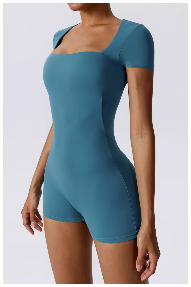 Qinelle short-sleeve smoothing bodysuit side fit and short-leg view