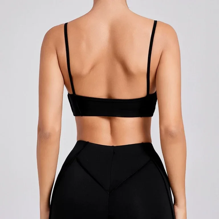 Qinelle sports bra and high-waist leggings set in black back view