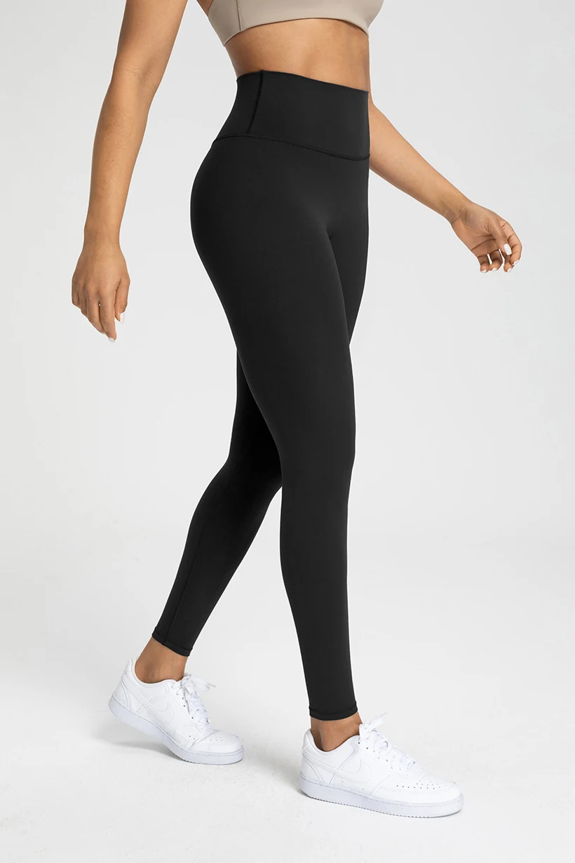 Qinelle high waist seamless yoga leggings in black front view