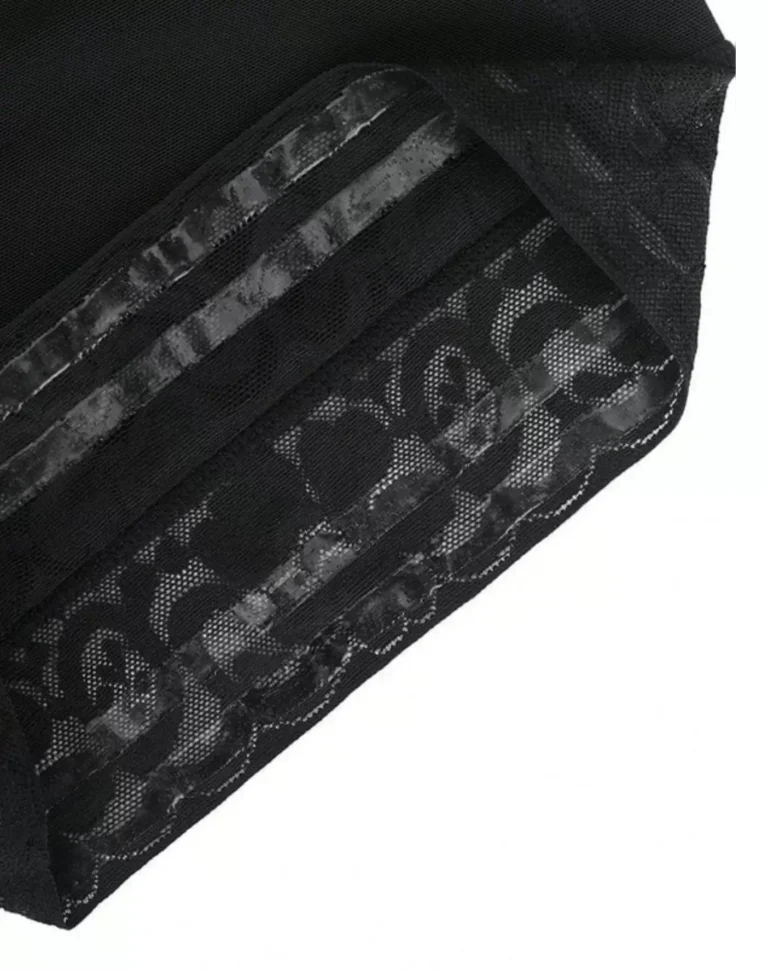 Black lace-trim leg opening detail with inner anti-slip strips