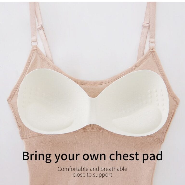 Qinelle seamless spaghetti-strap brief shaping bodysuit - Front bust with removable pad reference; English text overlay
