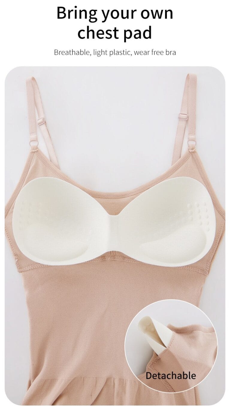 Qinelle seamless spaghetti-strap brief shaping bodysuit - Detachable pad panel; English text overlay