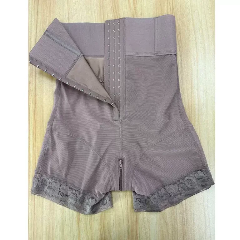 Qinelle high-waist front-hook shaping shorts flat construction detail