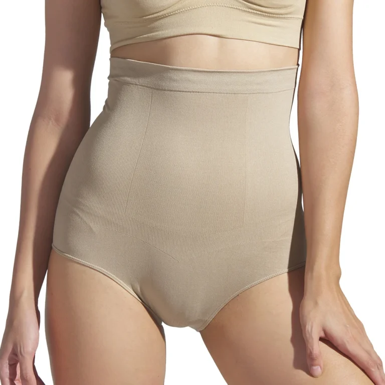 Qinelle nude high-waist seamless shaping brief front detail