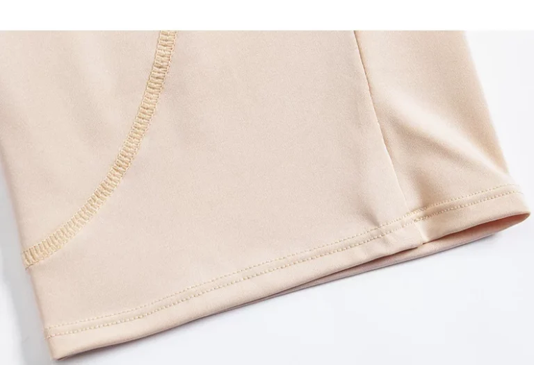 Nude leg-opening and seam detail